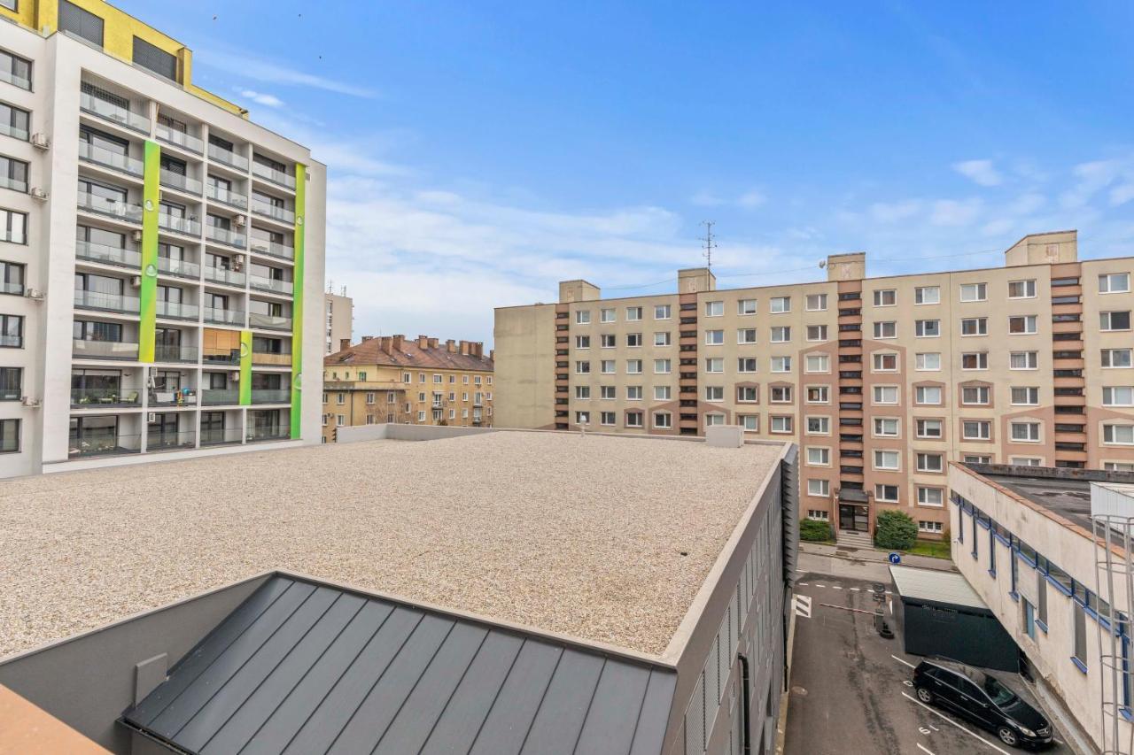 Lam Green - Ac -Balcony Pozsony Kültér fotó